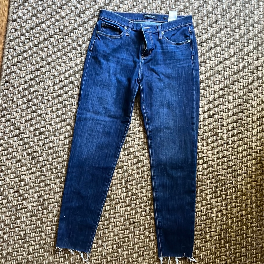 Skinny Jean with raw hem